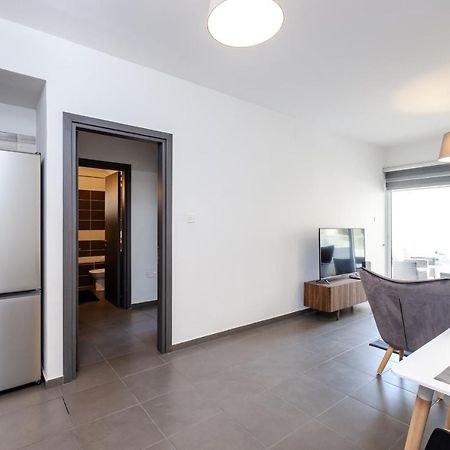 Book Me Now Central Flat Lárnaca Exterior foto