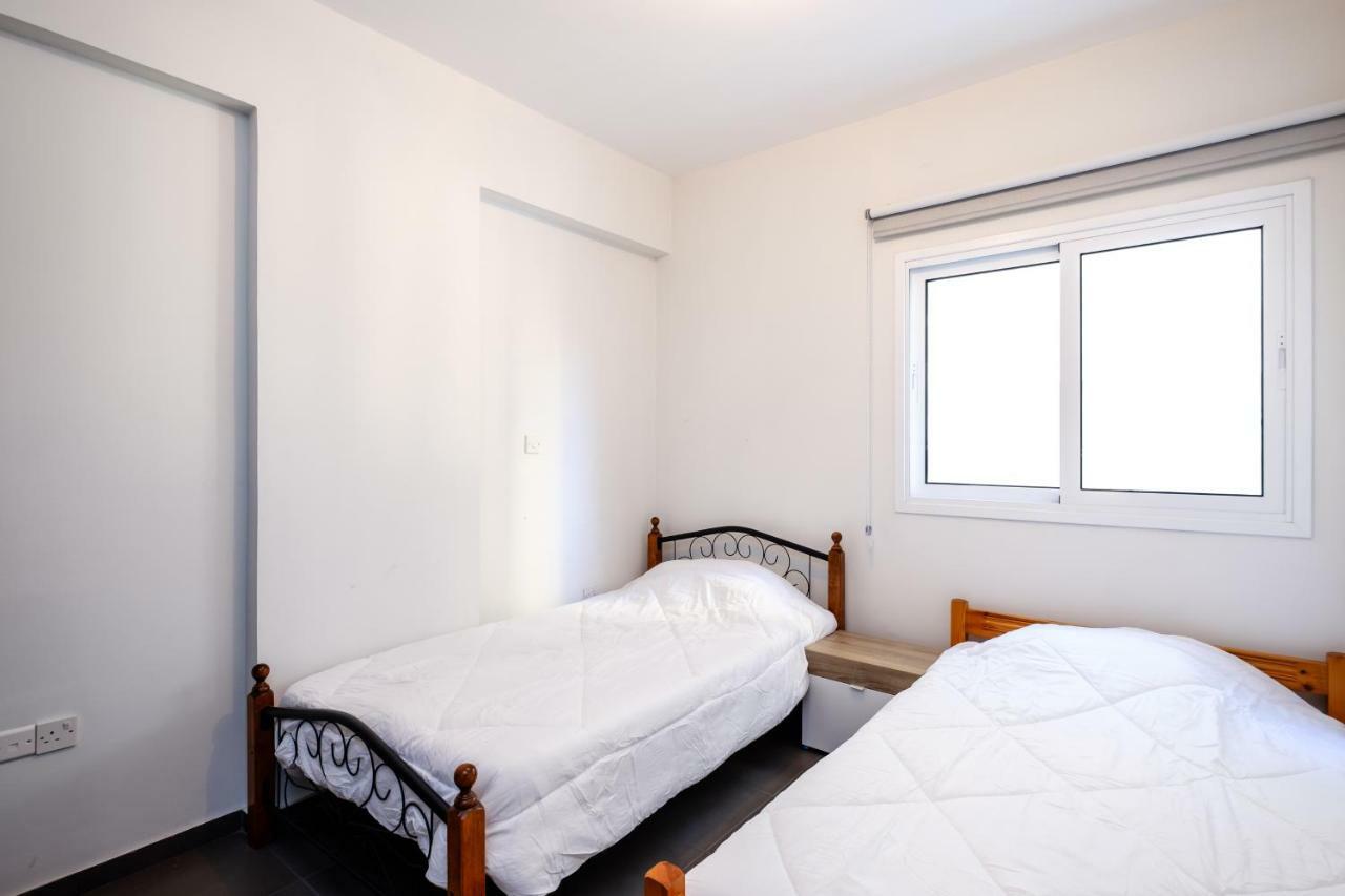Book Me Now Central Flat Lárnaca Exterior foto
