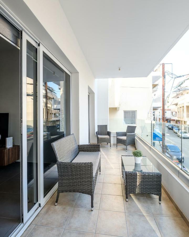 Book Me Now Central Flat Lárnaca Exterior foto