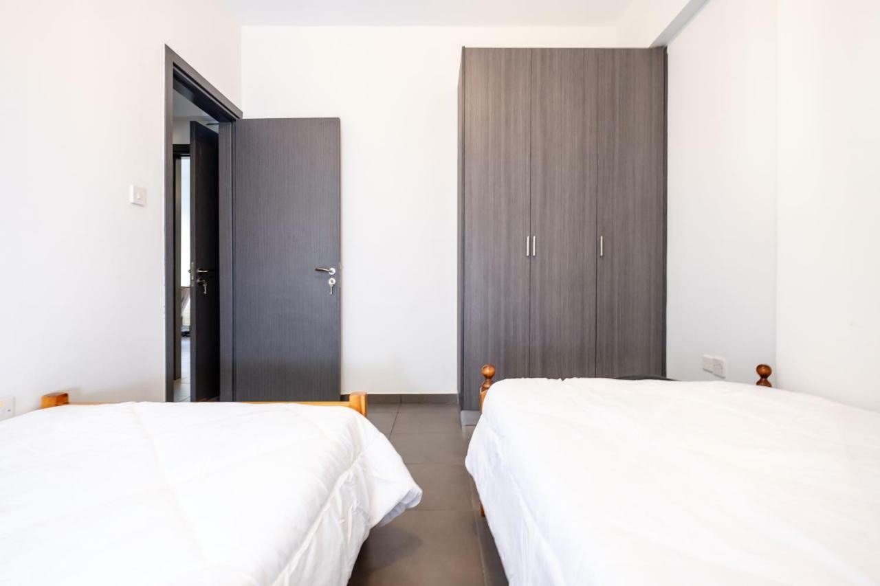 Book Me Now Central Flat Lárnaca Exterior foto